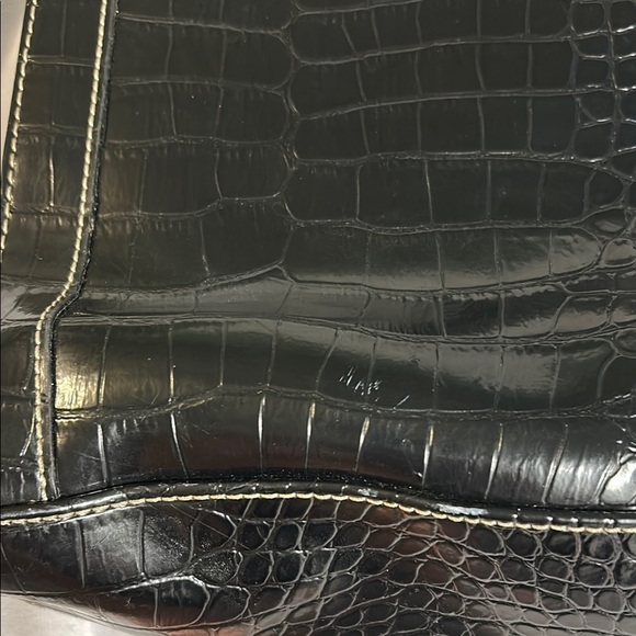 LIZ CLAIBORNE Black Croc-Embossed Tote And Matching Wallet - Picture 12 of 12